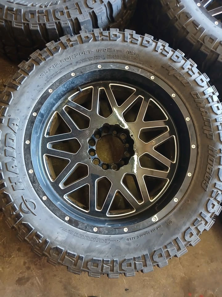 Set of XF-211 Offroad Rims and tires (4) 6x139.7 or 6x135 - photo 2