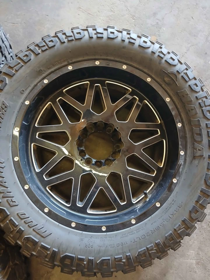 Set of XF-211 Offroad Rims and tires (4) 6x139.7 or 6x135 - photo 3