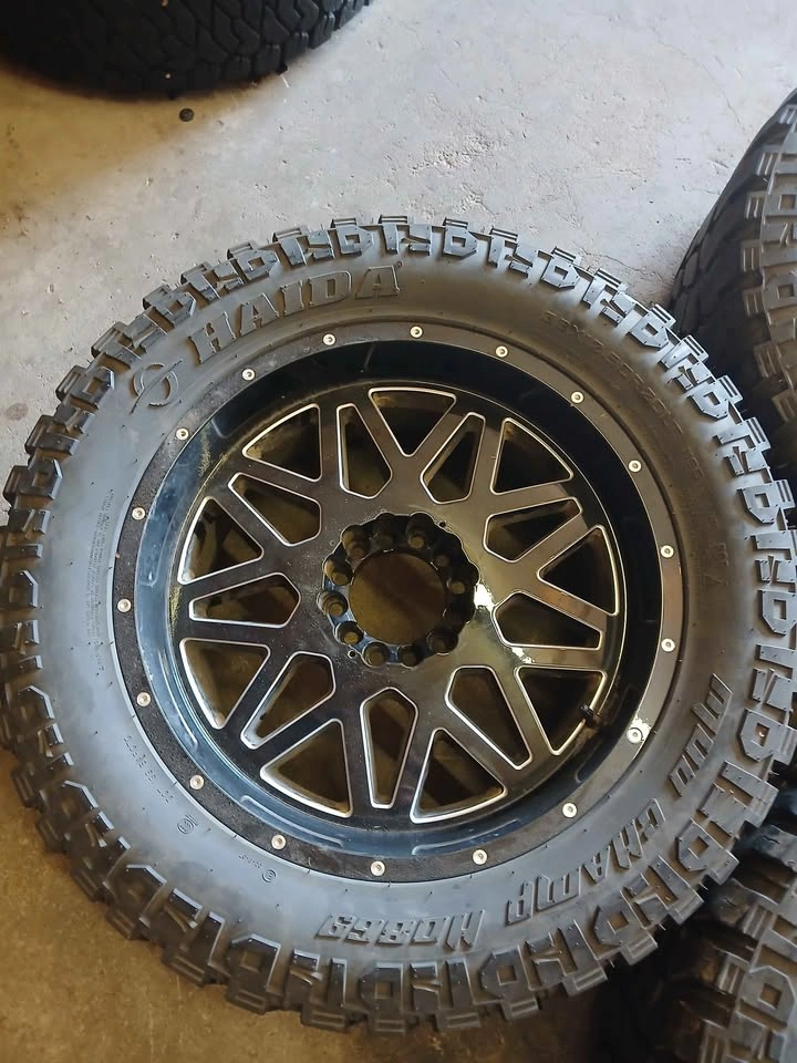 Set of XF-211 Offroad Rims and tires (4) 6x139.7 or 6x135 - photo 5