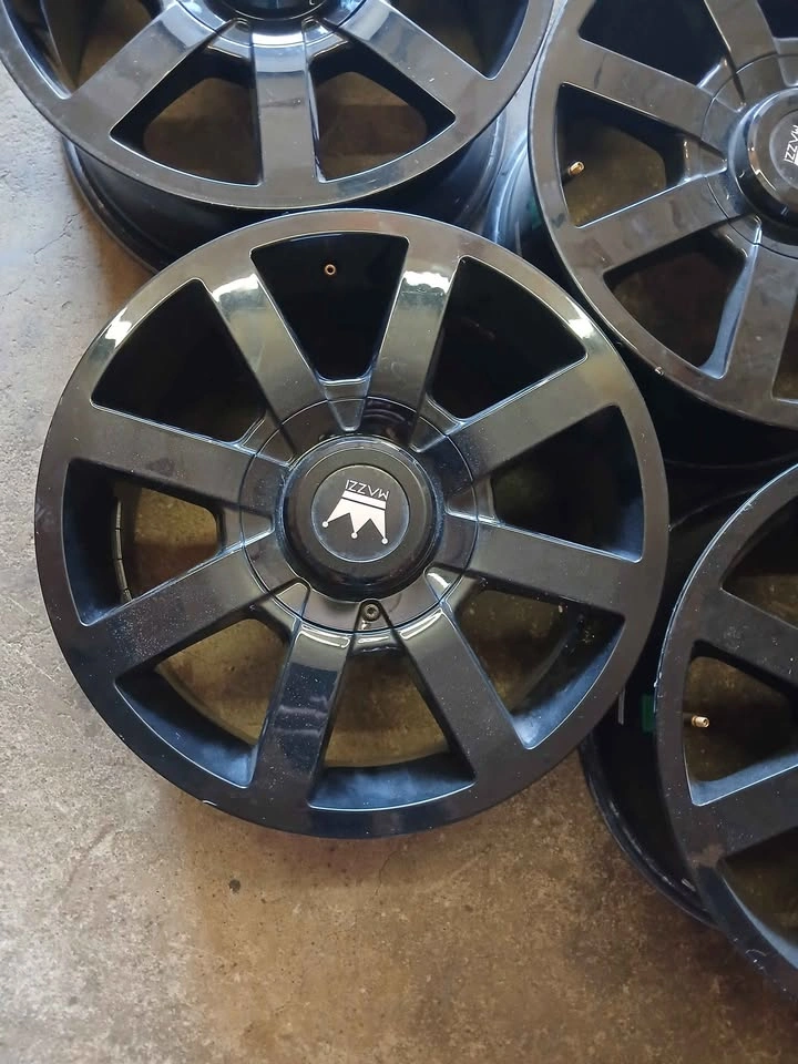 Set of 17 inch Mazzi rims 5x114.3 or 5x127 - photo 3