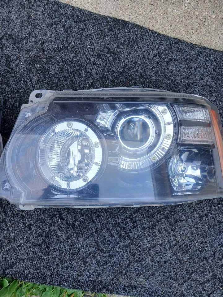 2010-2013 Range Rover Sport Headlights - photo 3