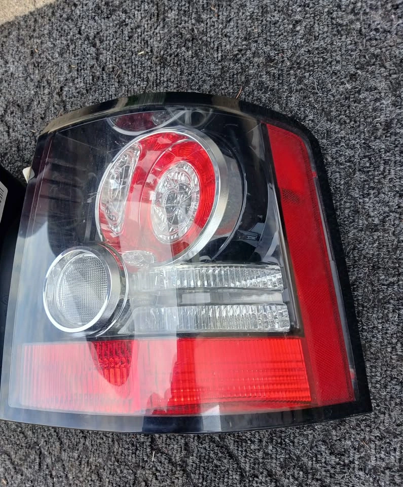 Range Rover Sport Taillights 2005-2012 - photo 2