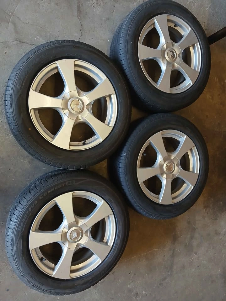 Set of 4 Core Racing Rims on New Tires