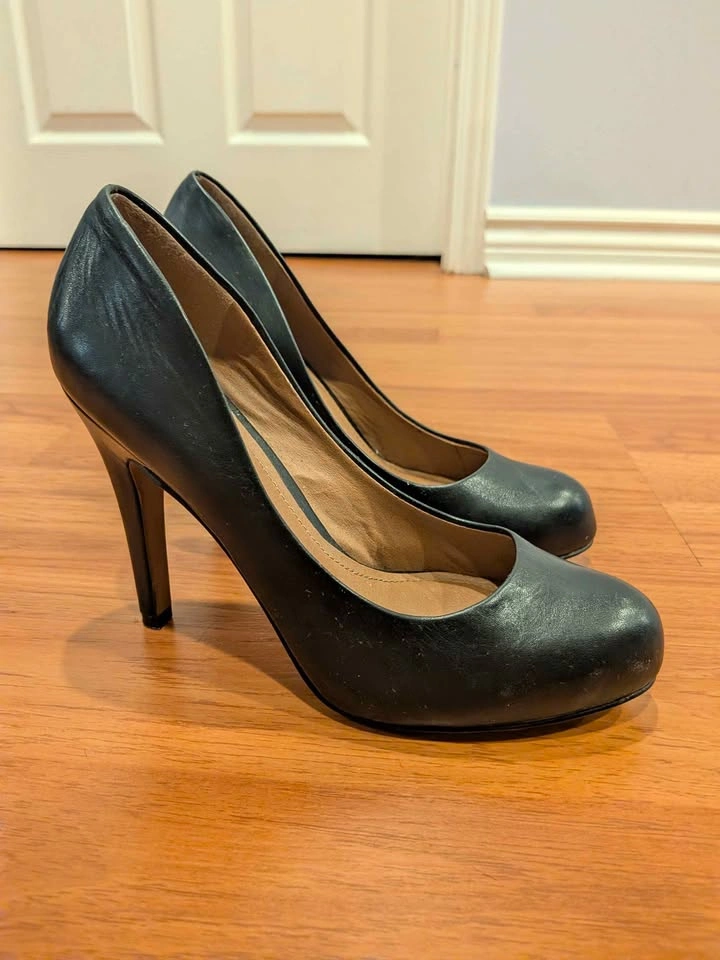 Aldo Black Leather Pumps - photo 2