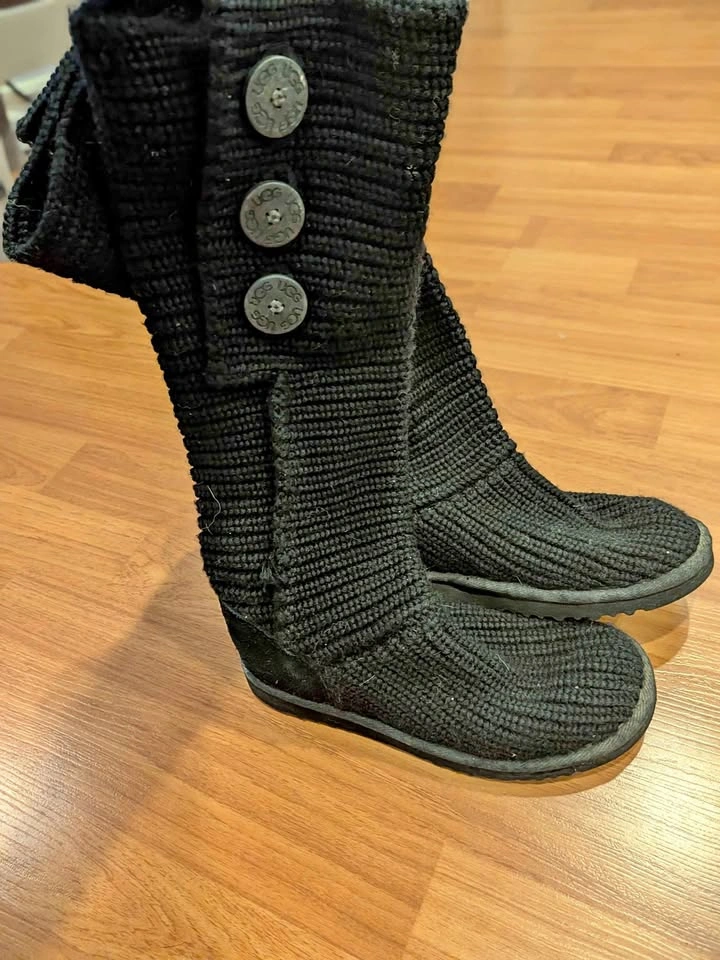 UGG Classic Cardy Knit Boots