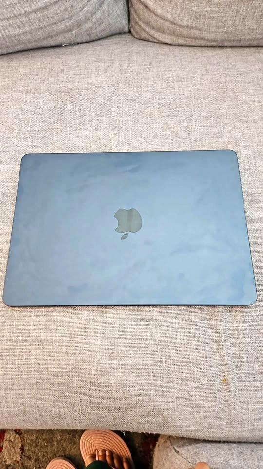 Apple MacBook M2 Air