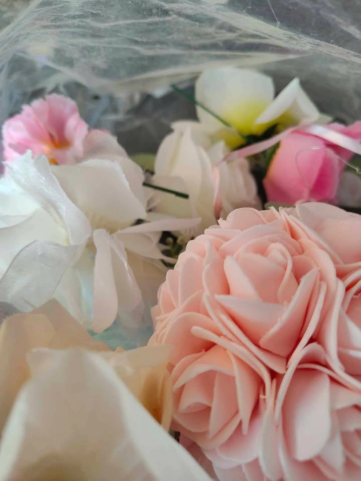 Pink and White Artificial Flower Assortment - photo 2