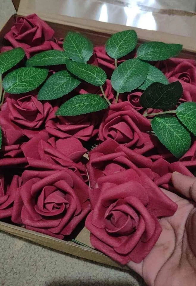 Blue, red and lavender roses for event decor - photo 2
