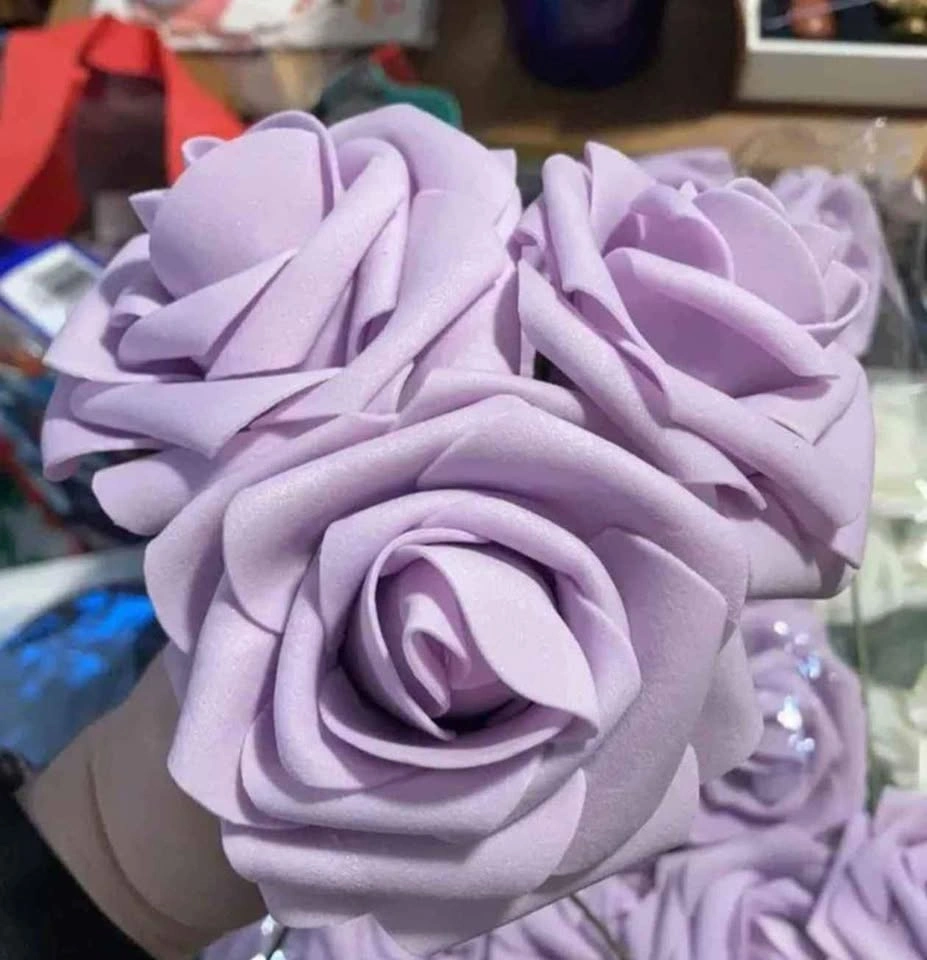 Blue, red and lavender roses for event decor - photo 3