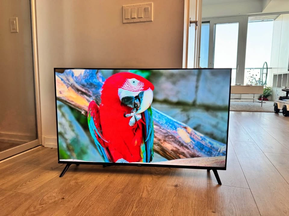 TCL 43” QLED TV – Open Box - photo 2