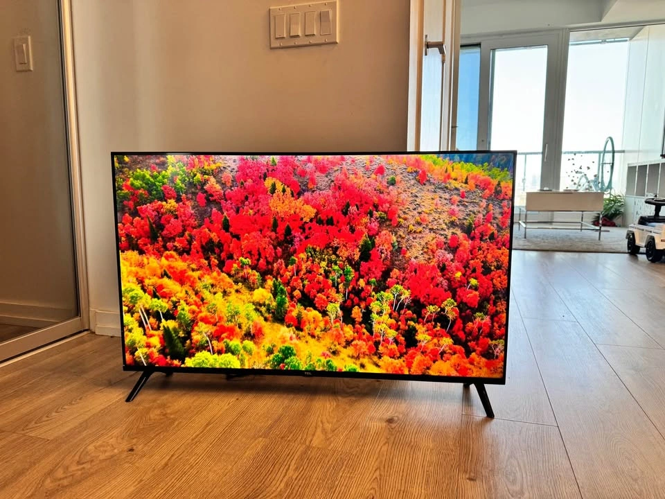 TCL 43” QLED TV – Open Box - photo 5