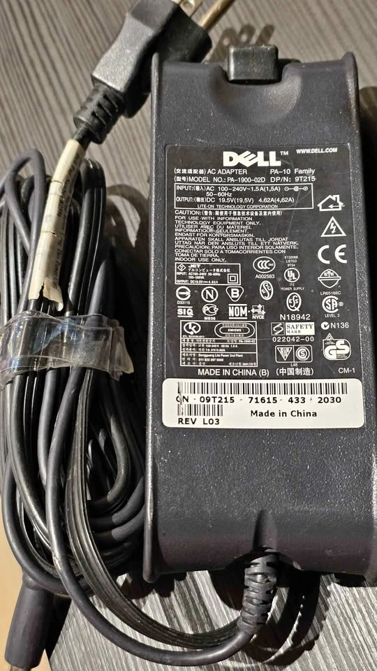Dell charger laptop