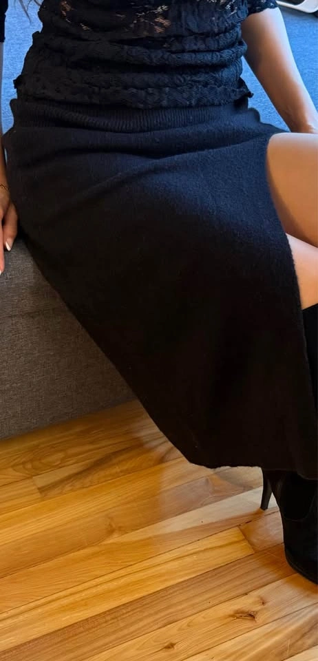 Black Skirt