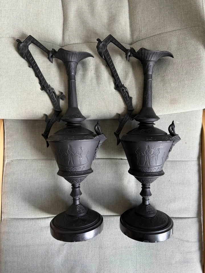 Pair of Antique 19th C. Egyptian Revival Cast Iron Ewers - photo 2