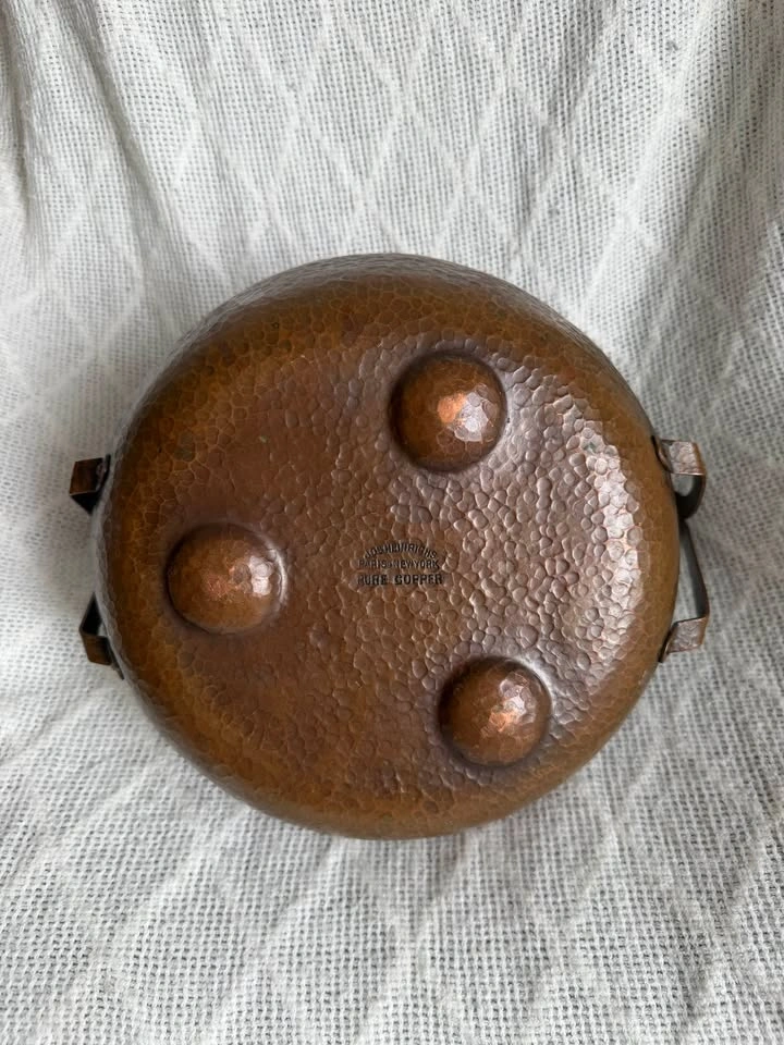 Antique c. 1900 Jos. Heinrichs Hand-Hammered Copper Bowl - photo 4