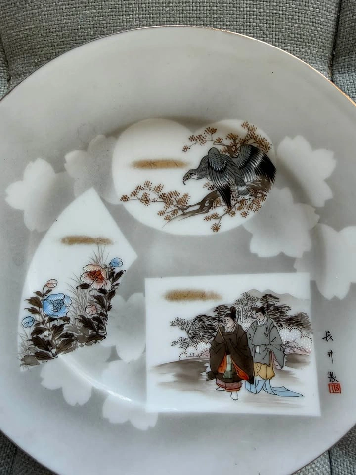 Vintage Mid-Century Japanese Signed Porcelain Saucer - photo 2