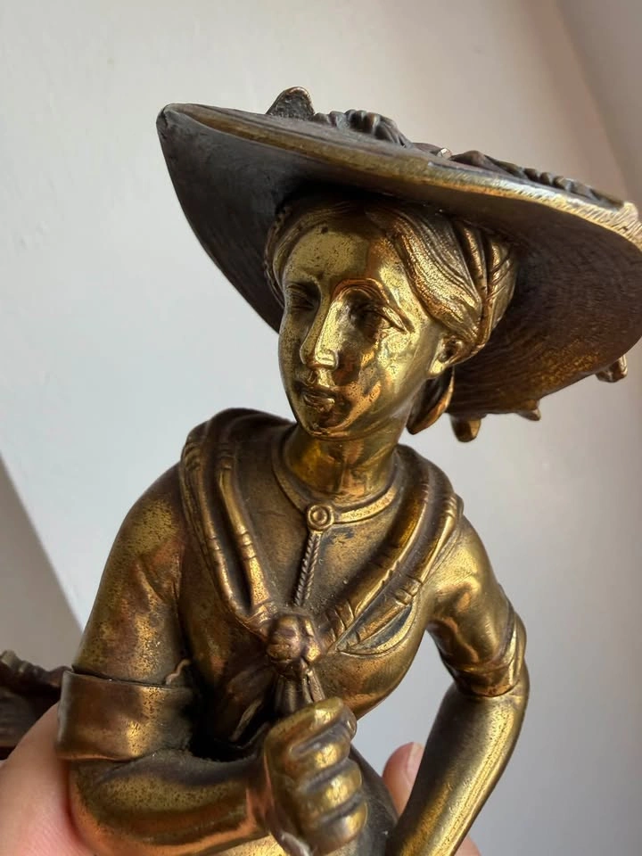 1880s Antique French Patinated Bronze Harvest Maiden Sculpture - photo 2