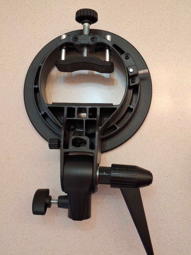 S type studio light mount