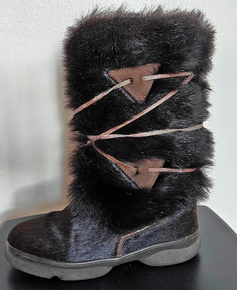 👢  Italian Women’s Fur Winter Snow Boots – Size 6