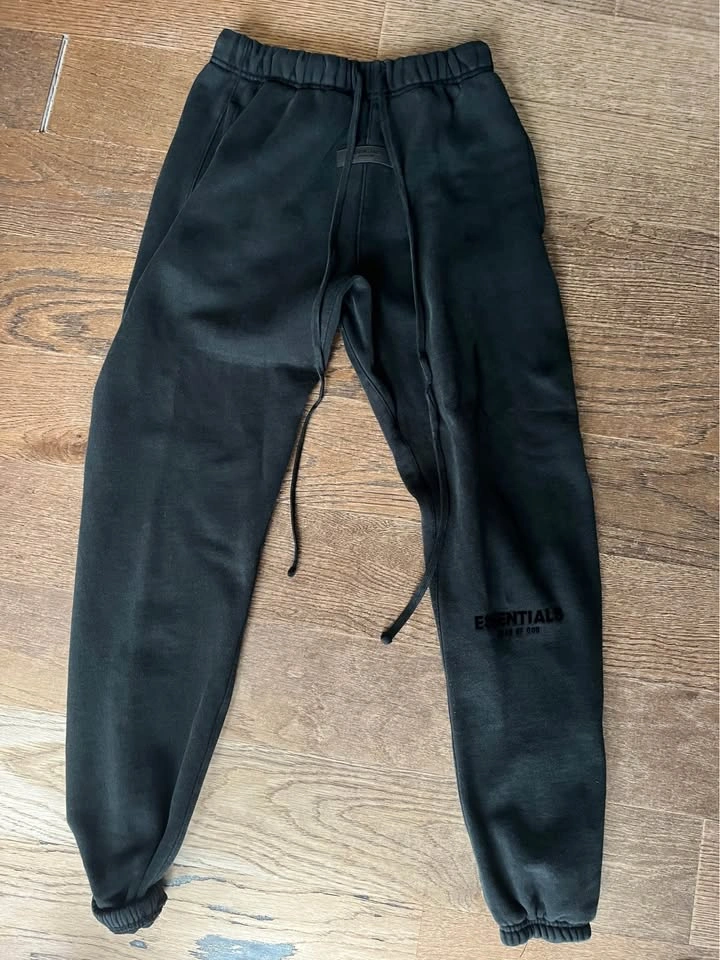 Essential Sweatpants Black And White - photo 2