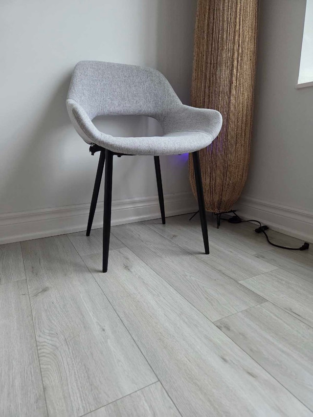 Set of 2 Modern Gray Accent / Dining Chairs