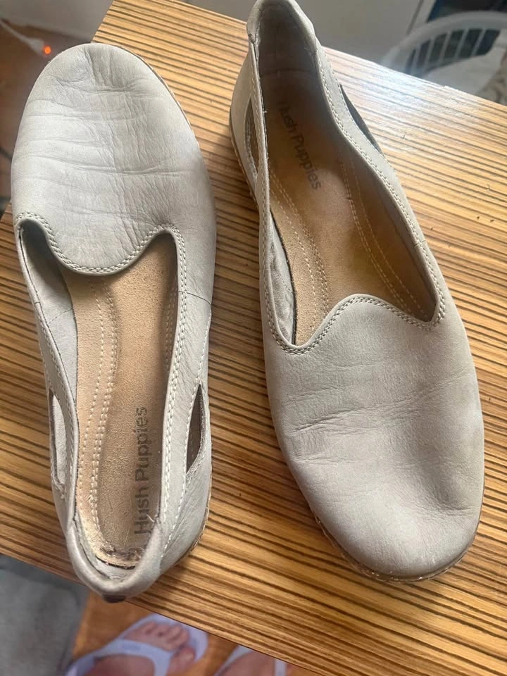 Woman’s shoes