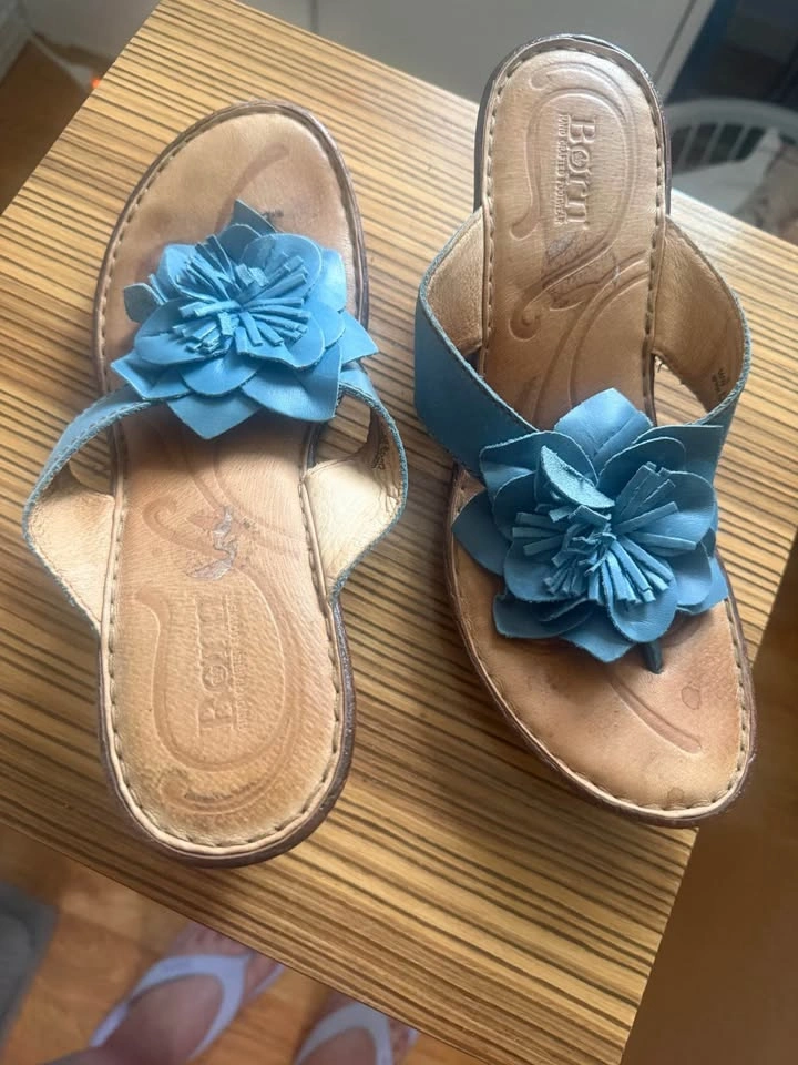 Woman’s shoes - photo 5