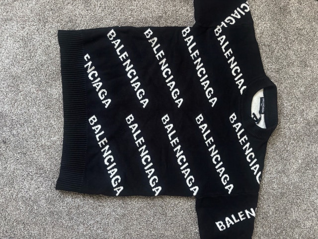 Balenciaga sweater - photo 2