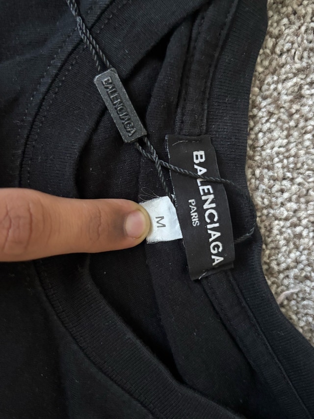 Balenciaga black tee - photo 2