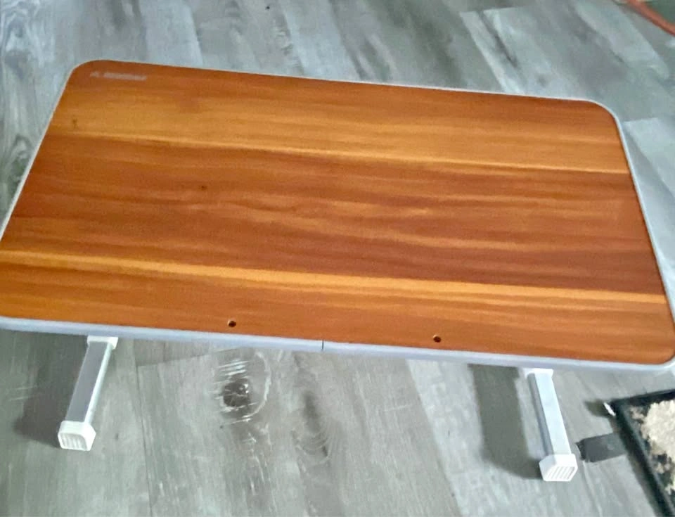 Portable lap desk/table