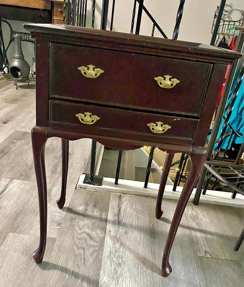 Bombay Company mahogany tea caddy accent table