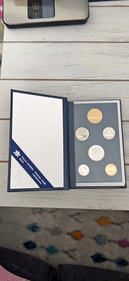 Royal Canadian Mint Coin Set - 1996