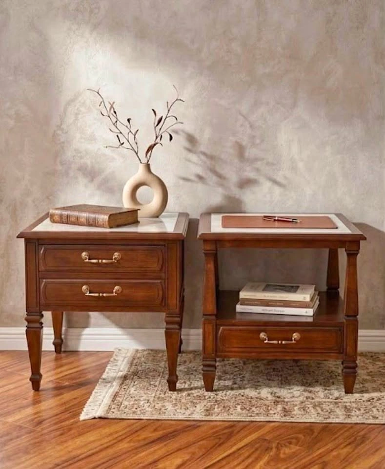 Pair of vintage Night Stand / Wood End Tables (obo)