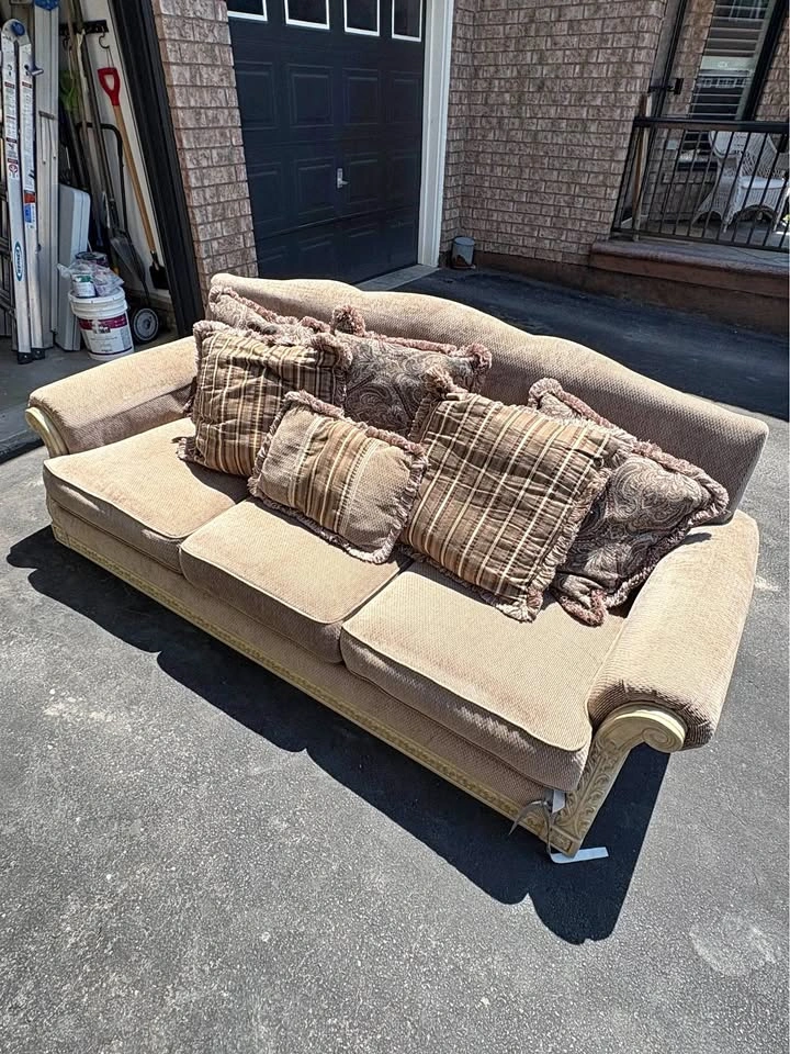 Couch + 2 Arm Chairs set