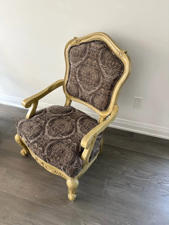 Couch + 2 Arm Chairs set - photo 4