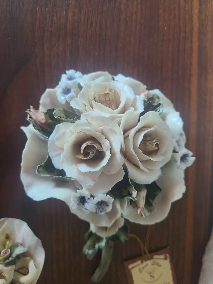 Capodimonte Porcelain Floral Figurines - photo 4