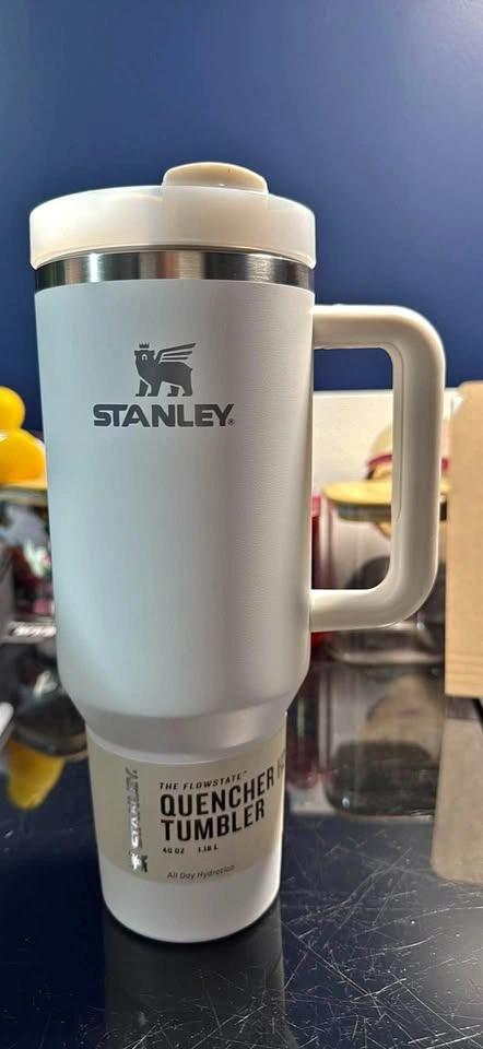 Stanley Quencher H2.0 FlowState Tumbler