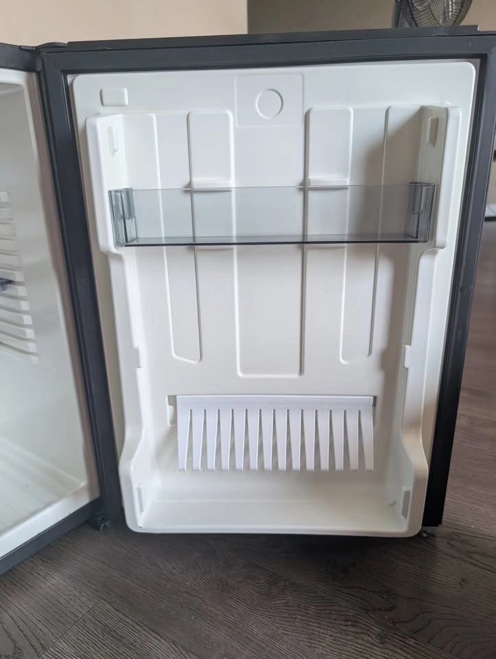 Mini Fridge - photo 2