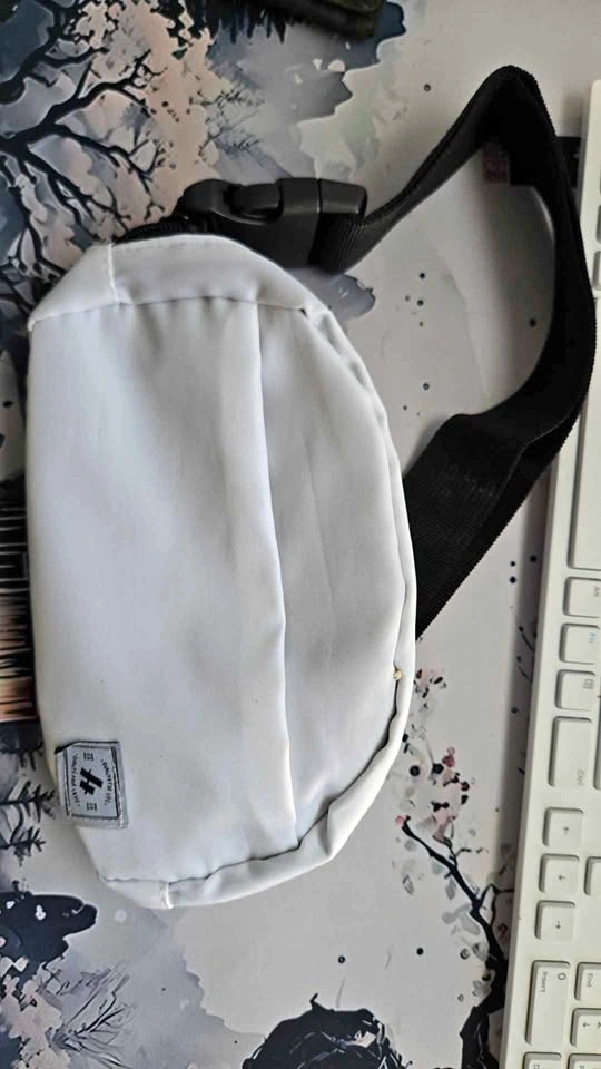 White Fannypack