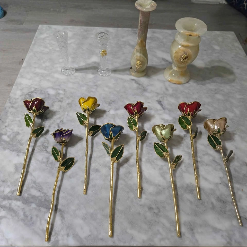 24K Gold-Dipped Roses Collection & Genuine Onyx/Crystal Vases - photo 2
