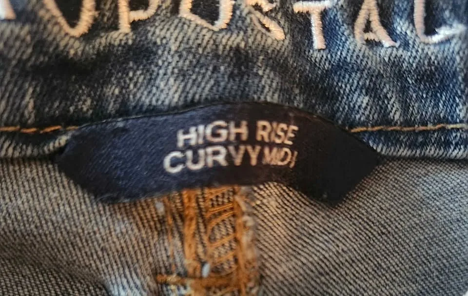 Bunch of shorts for sale image indicator(6)