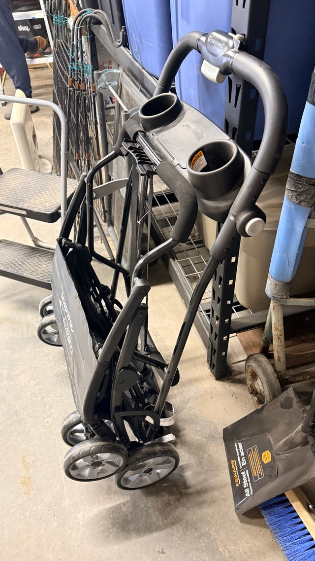 snap-n-go baby trend stroller (like new) - photo 4