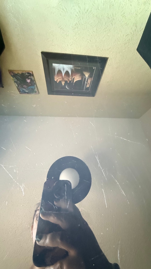 Glass table and 4 chairs (pickup only) - photo 5