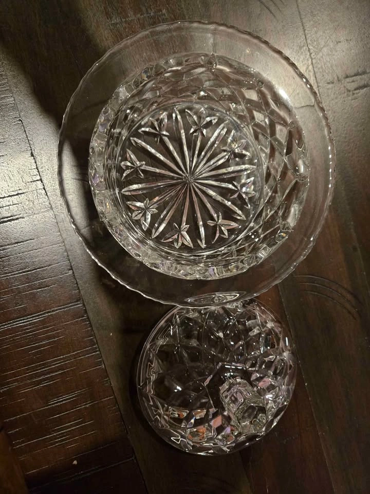 Vintage Pressed Glass Candy Dish with Lid - photo 3