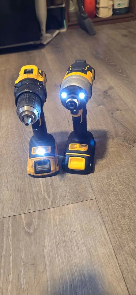 DeWalt 20V Brushless Drill and Impact Driver Set - photo 2
