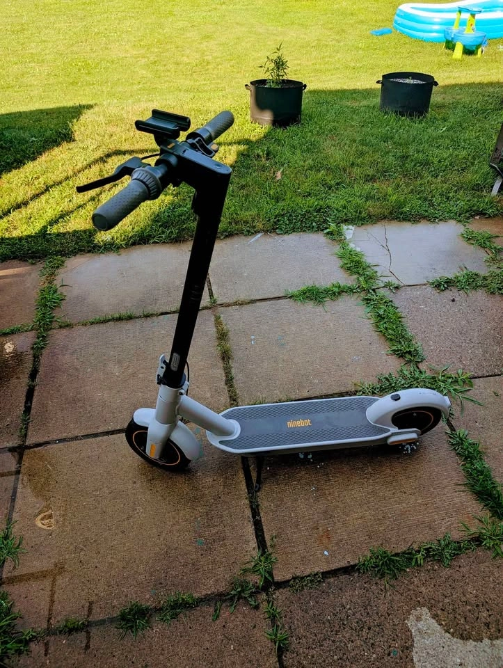 Segway G30LP Electric Scooter