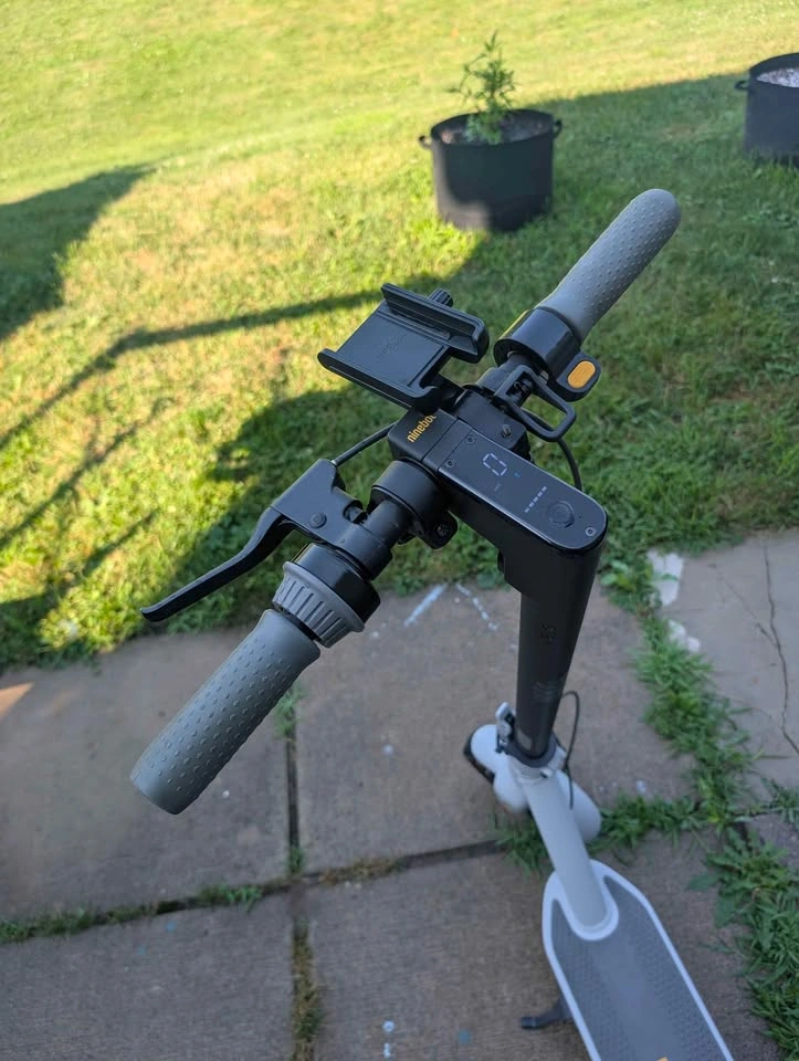 Segway G30LP Electric Scooter - photo 4