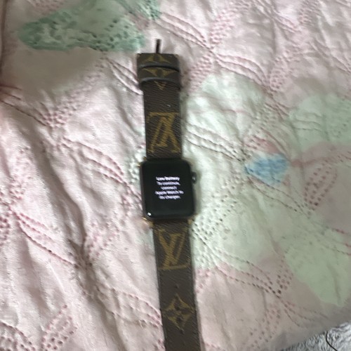 Apple Watch Series 3 38mm Gray Aluminum Case Brown Leather Band