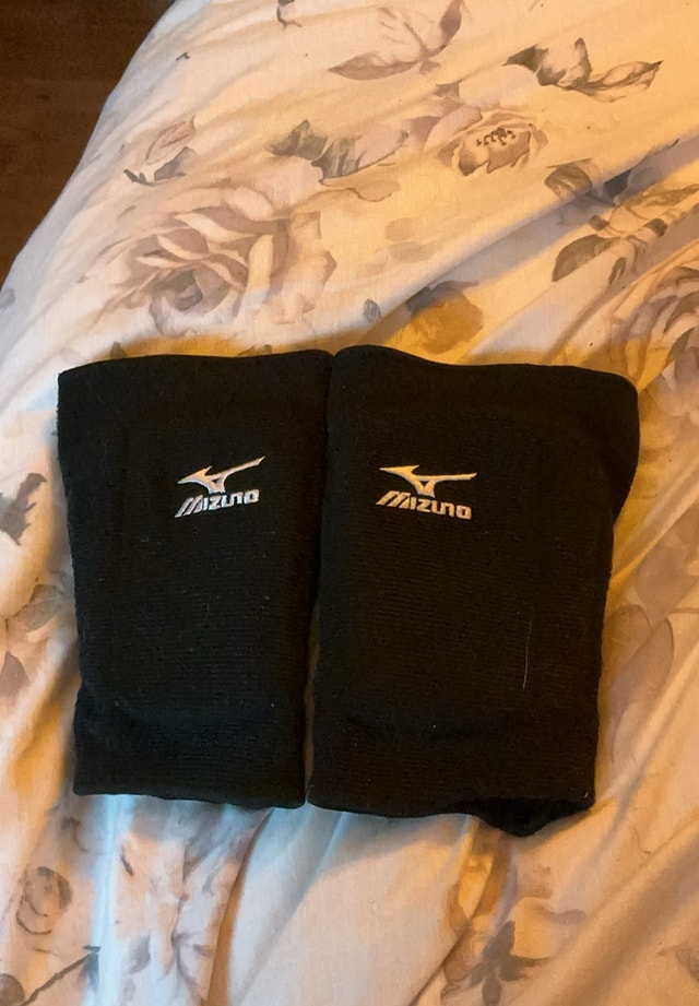 volleyball knee pads