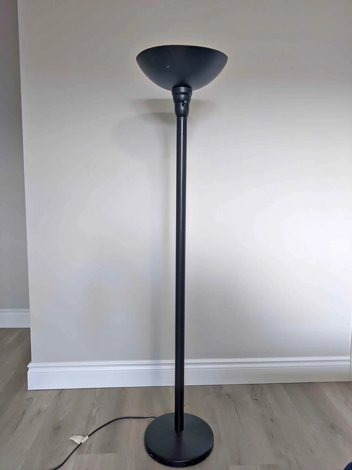Black Floor Lamp